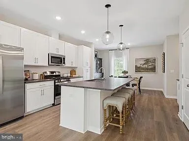 53 SILVERBELL AVENUE Berlin, NJ 08009
