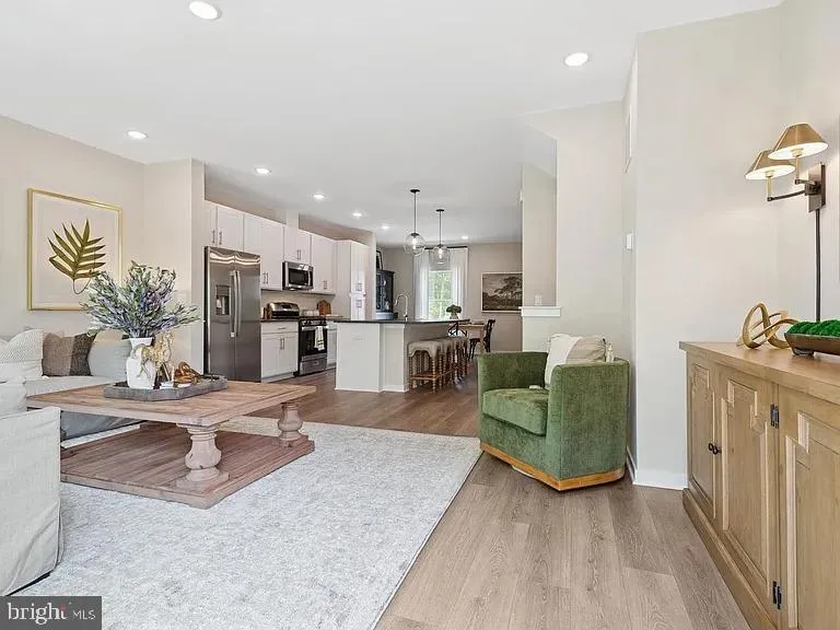 53 SILVERBELL AVENUE Berlin, NJ 08009