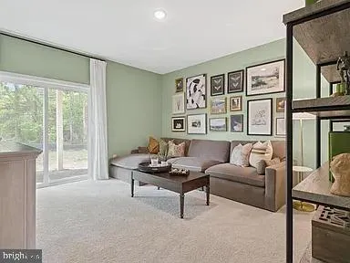 53 SILVERBELL AVENUE Berlin, NJ 08009