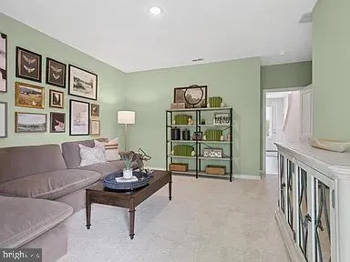 53 SILVERBELL AVENUE Berlin, NJ 08009