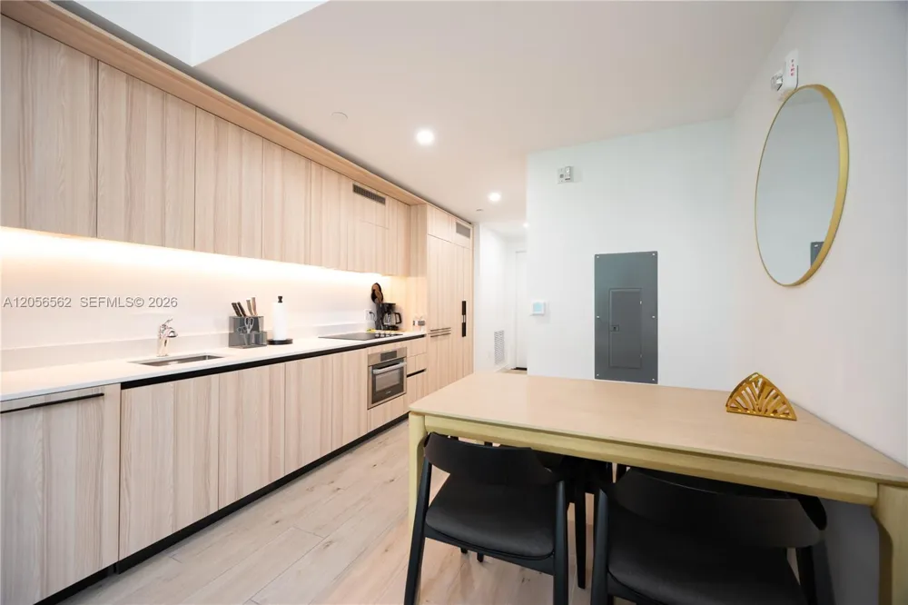 225 Miami Ave #1505 Miami, FL 33128