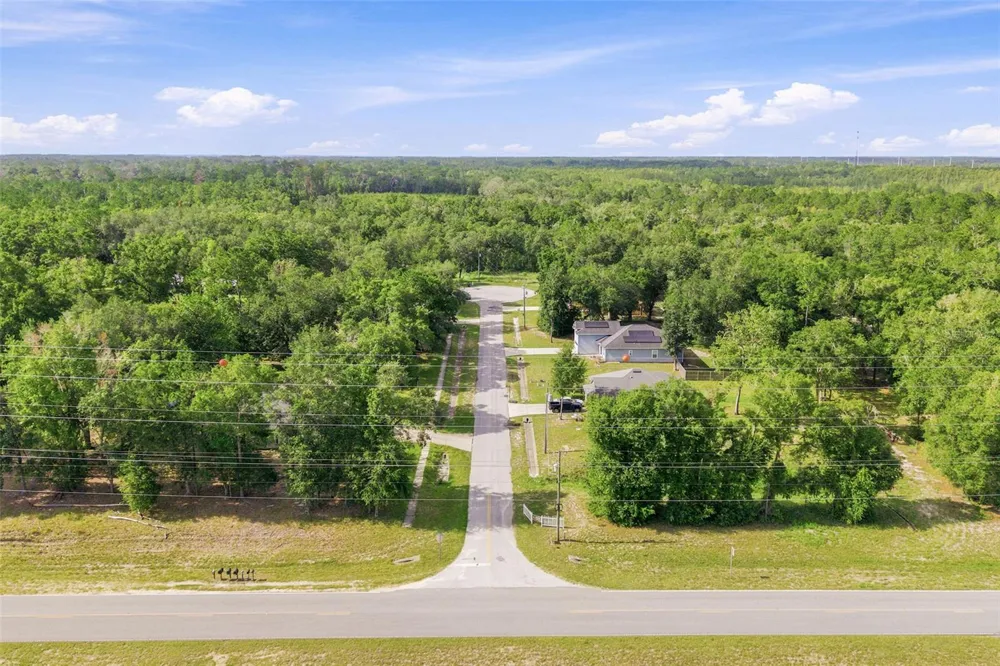 40 DEER TRAIL CIRCLE Bronson, FL 32621