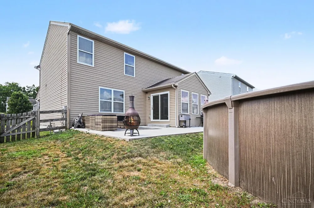 707 Holland Court Trenton, OH 45067