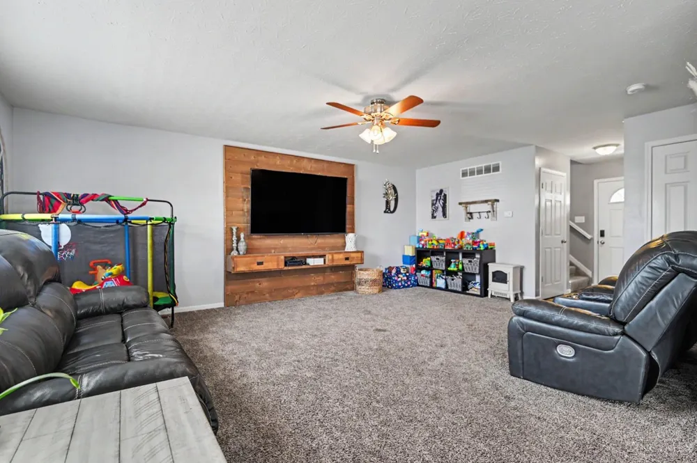 707 Holland Court Trenton, OH 45067
