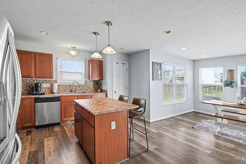 707 Holland Court Trenton, OH 45067