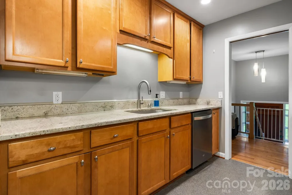 267 25th Avenue NW Hickory, NC 28601