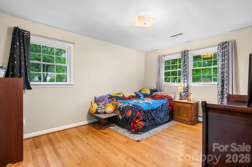 267 25th Avenue NW Hickory, NC 28601