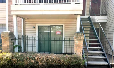 2750 Holly Hall Street #713