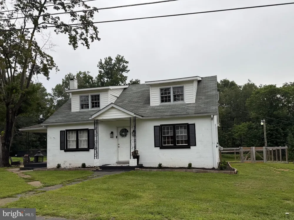 15851 SMITH ROAD Thurmont, MD 21788
