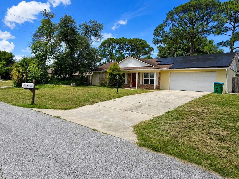 1432 LANDOVER AVENUE Deltona, FL 32725