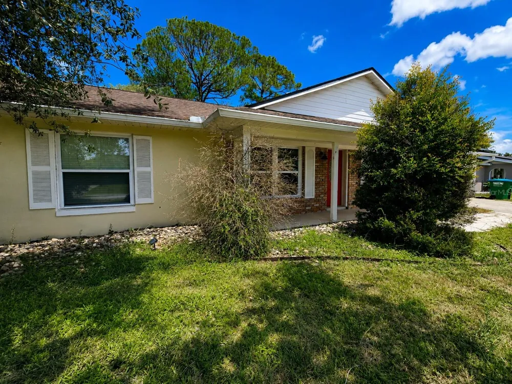 1432 LANDOVER AVENUE Deltona, FL 32725