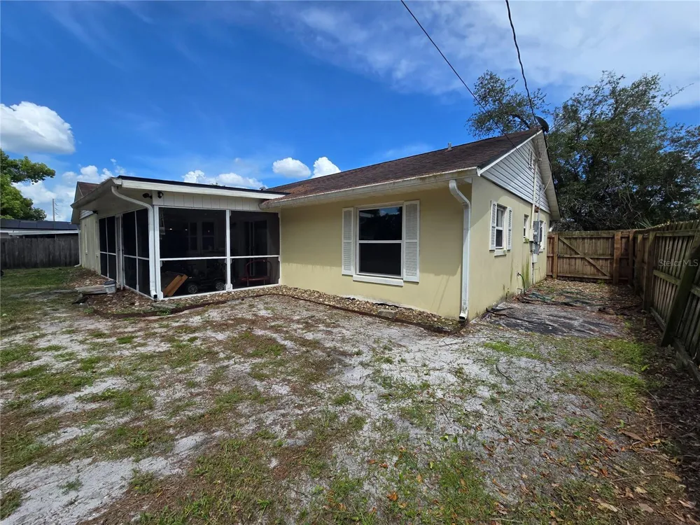 1432 LANDOVER AVENUE Deltona, FL 32725