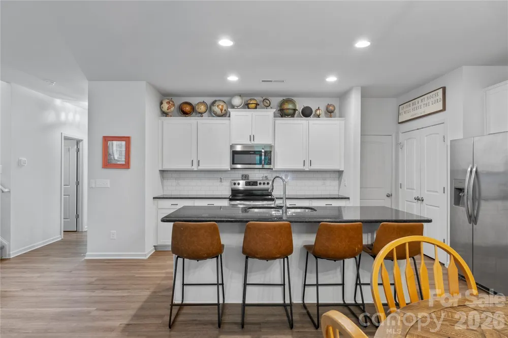 4604 Fairway Run Drive Pfafftown, NC 27040