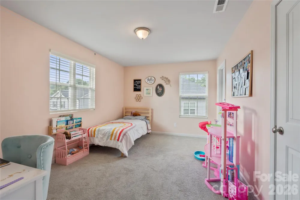 4604 Fairway Run Drive Pfafftown, NC 27040