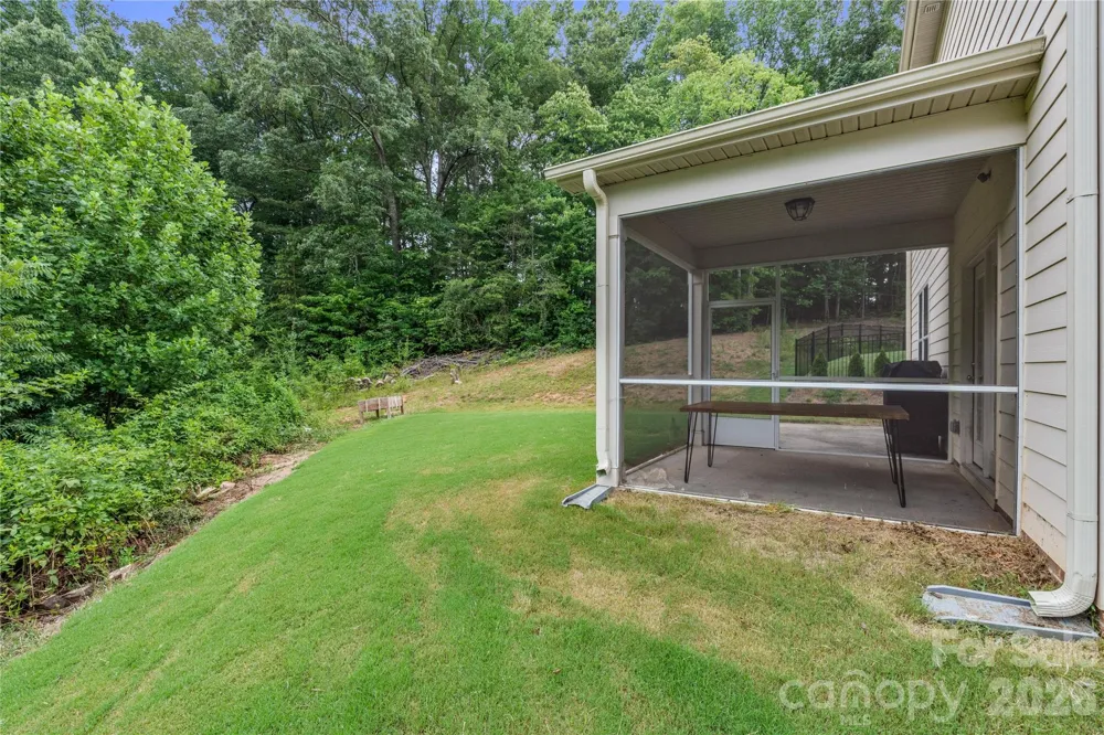 4604 Fairway Run Drive Pfafftown, NC 27040