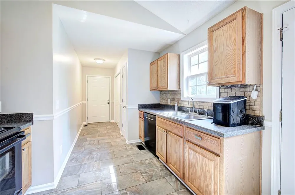 49 Indian Hills Drive Rydal, GA 30171