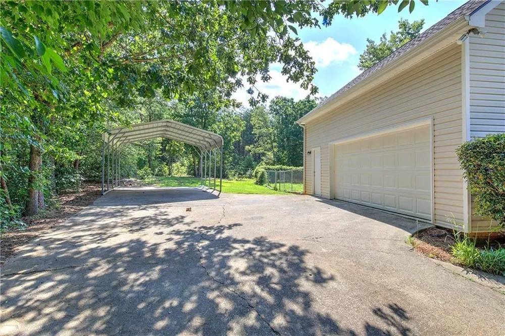 49 Indian Hills Drive Rydal, GA 30171