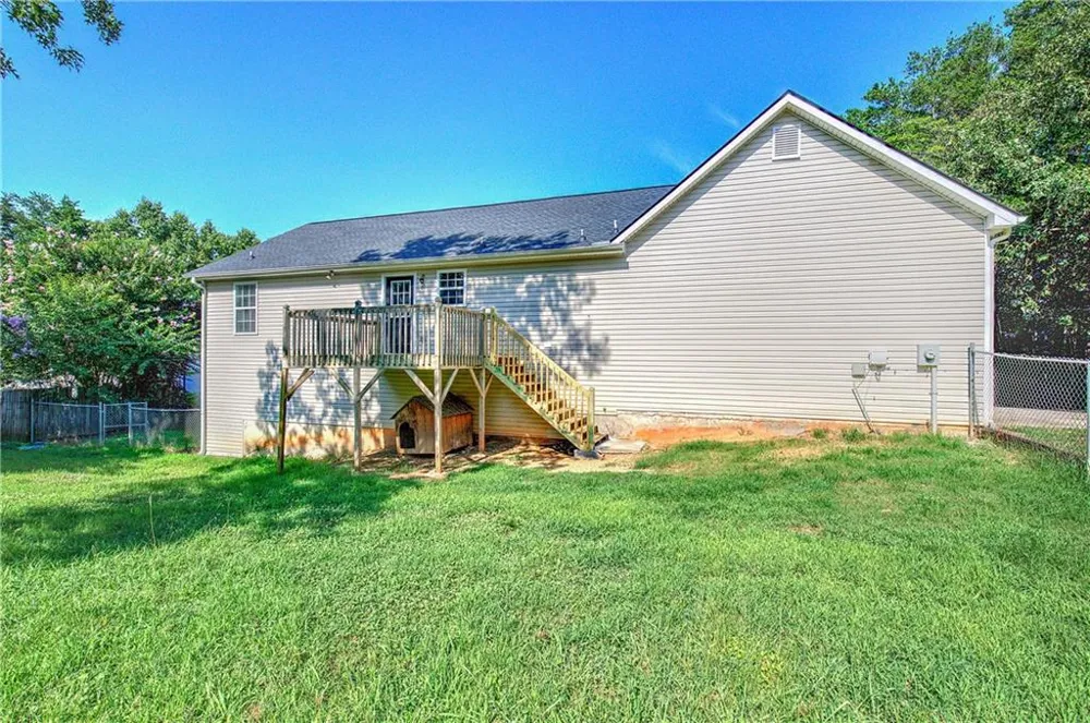 49 Indian Hills Drive Rydal, GA 30171
