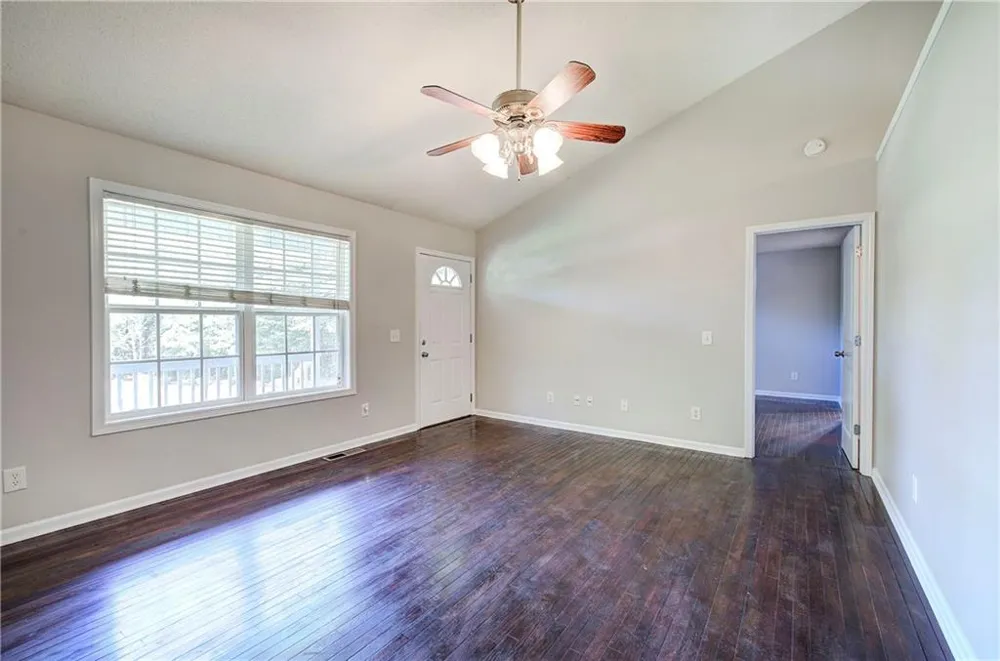 49 Indian Hills Drive Rydal, GA 30171