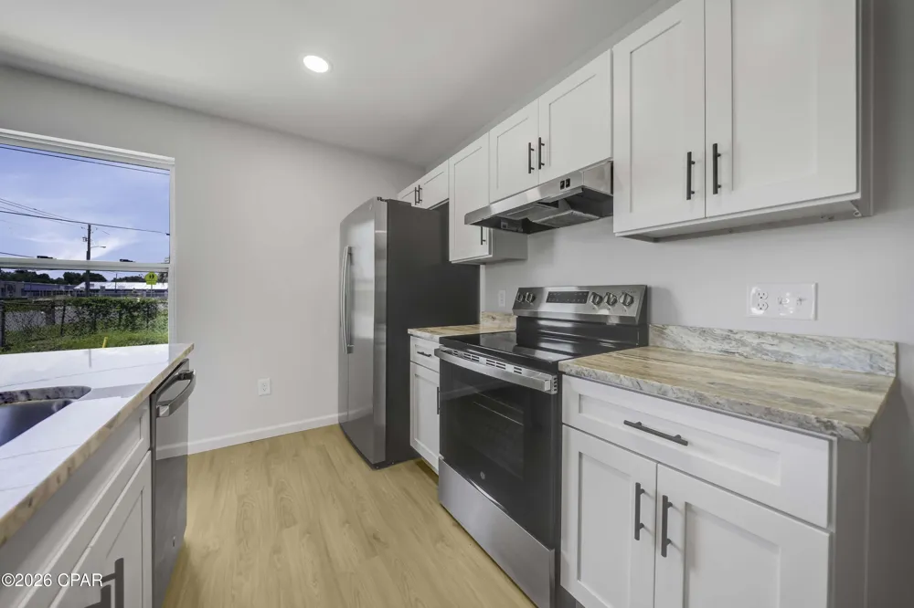 122 East Avenue #B Panama City, FL 32401