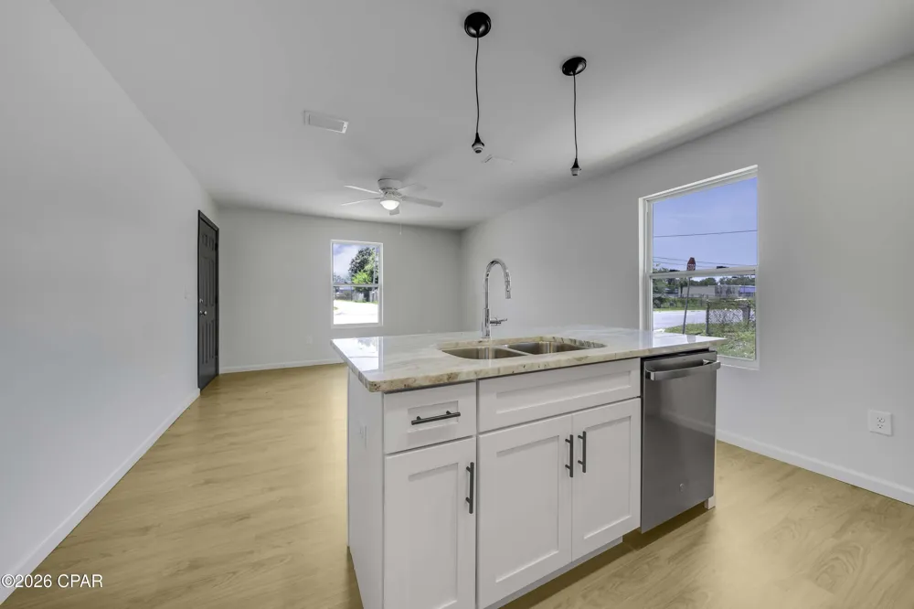 122 East Avenue #B Panama City, FL 32401