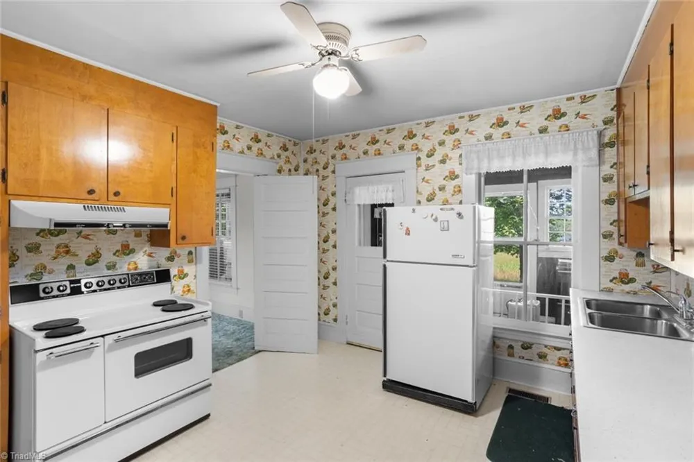 106 Sunset Drive Boonville, NC 27011