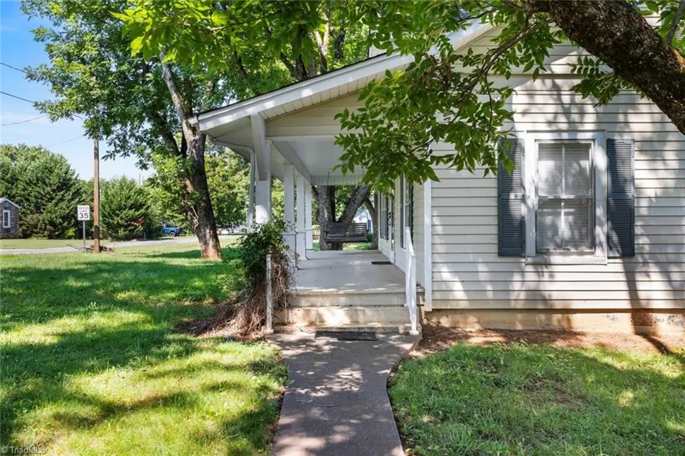 106 Sunset Drive Boonville, NC 27011