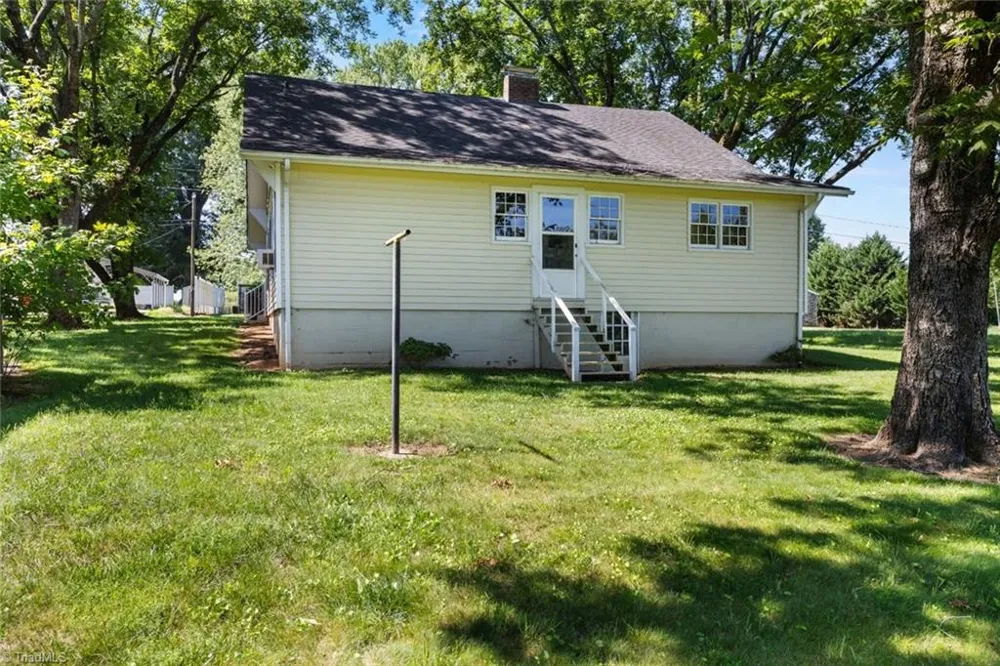 106 Sunset Drive Boonville, NC 27011