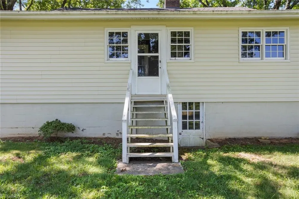 106 Sunset Drive Boonville, NC 27011