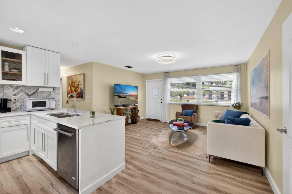 140 W 31st Court Riviera Beach, FL 33404