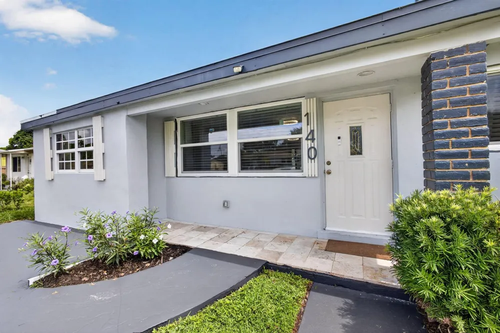 140 W 31st Court Riviera Beach, FL 33404