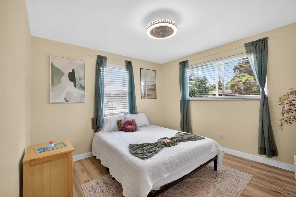 140 W 31st Court Riviera Beach, FL 33404