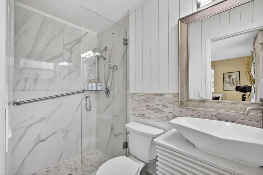140 W 31st Court Riviera Beach, FL 33404