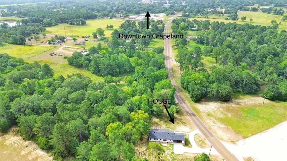 1116 N Olive Street Grapeland, TX 75844