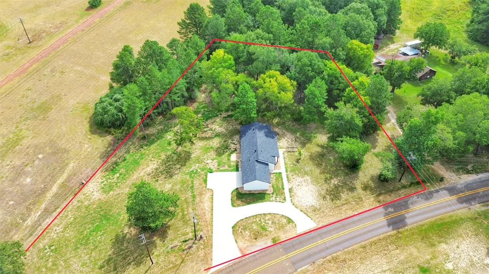 1116 N Olive Street Grapeland, TX 75844