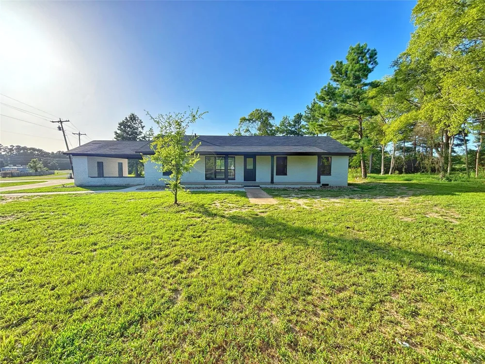 1116 N Olive Street Grapeland, TX 75844