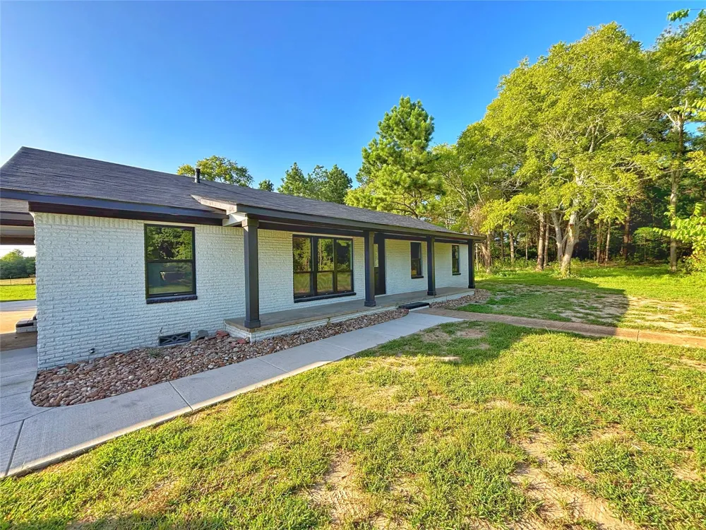 1116 N Olive Street Grapeland, TX 75844