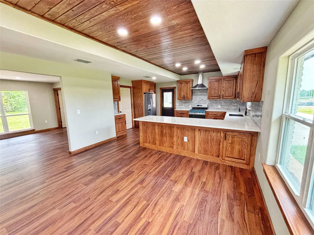 1116 N Olive Street Grapeland, TX 75844