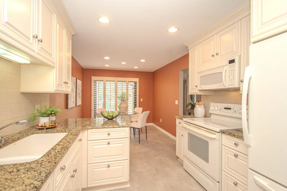 1885 Christy Court Rochester, MI 48309