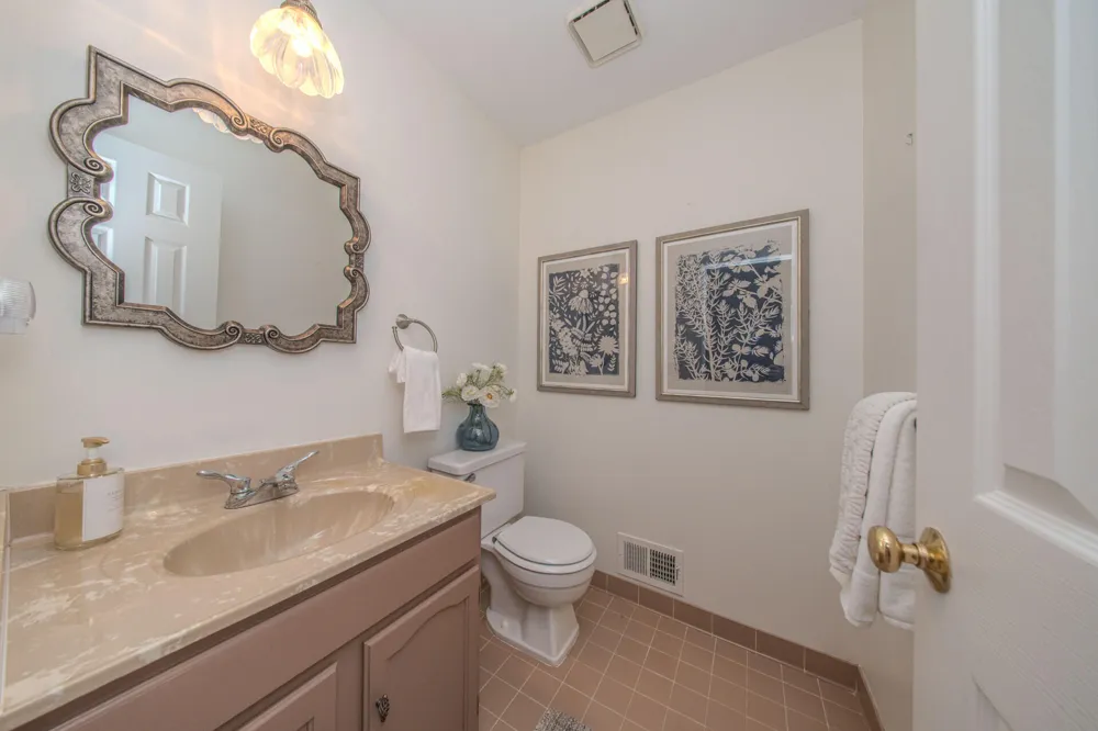 1885 Christy Court Rochester, MI 48309