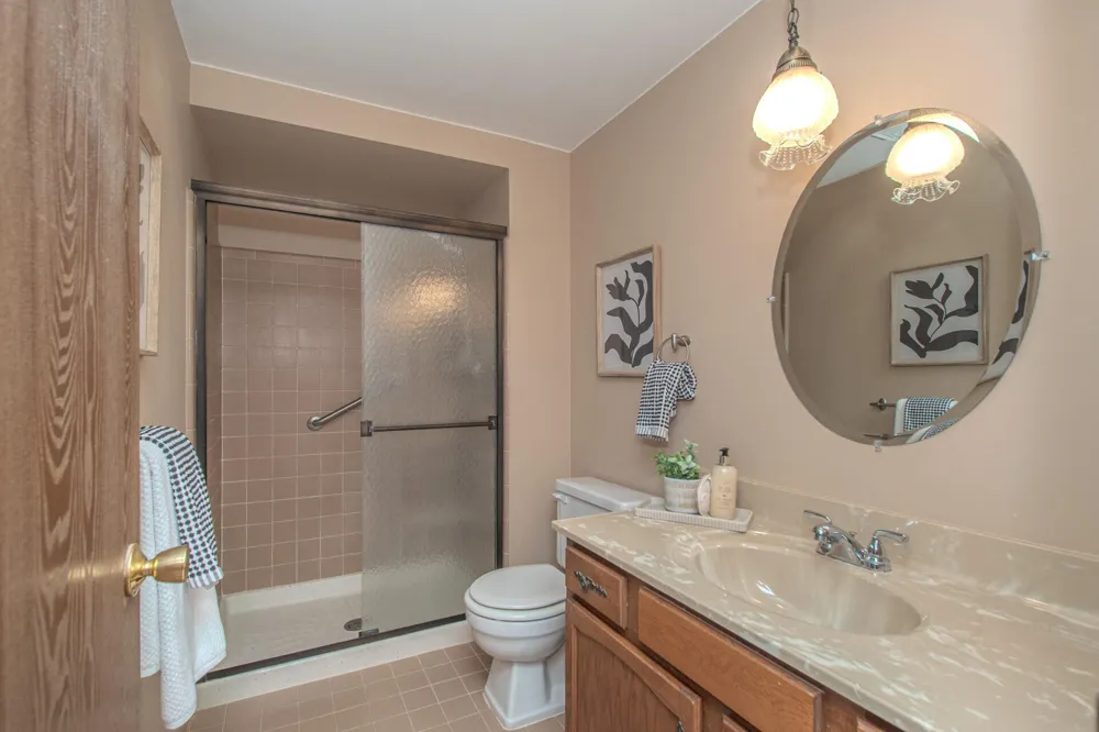 1885 Christy Court Rochester, MI 48309