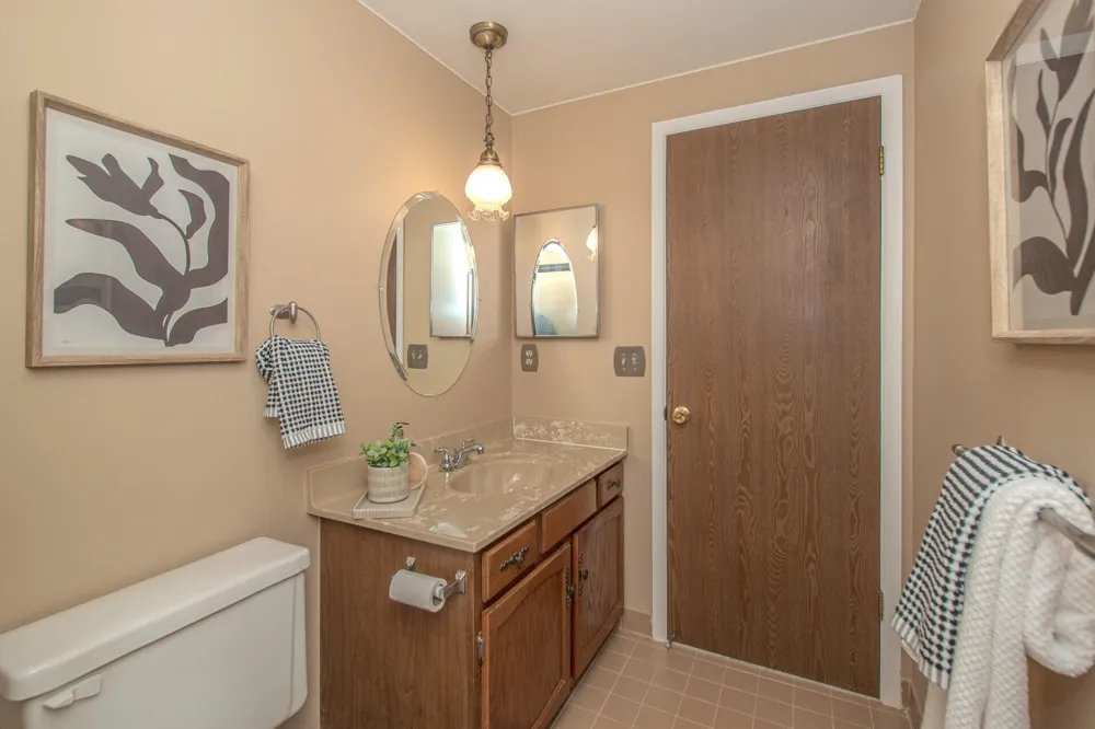 1885 Christy Court Rochester, MI 48309