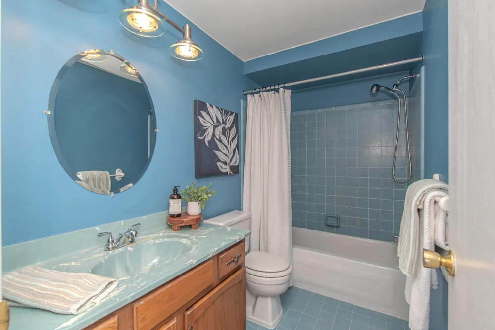 1885 Christy Court Rochester, MI 48309