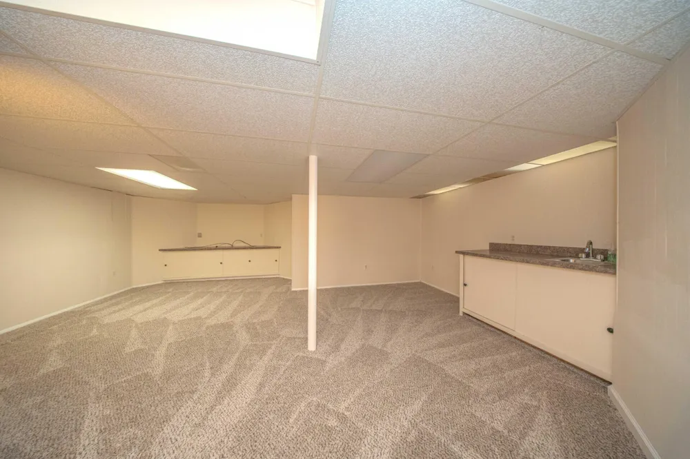 1885 Christy Court Rochester, MI 48309