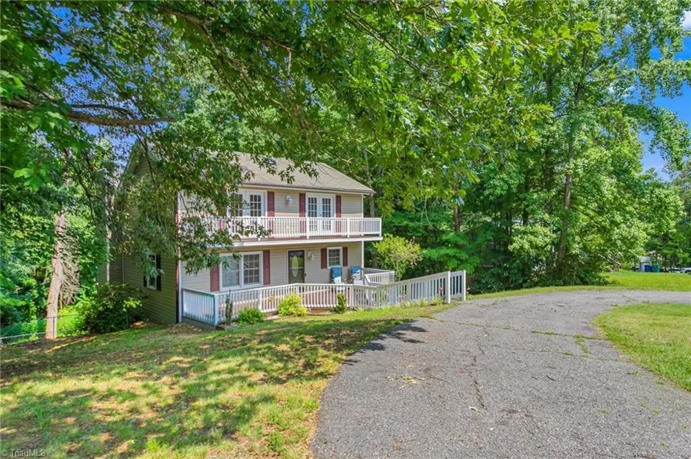 147 Glen Meadow Drive Reidsville, NC 27320