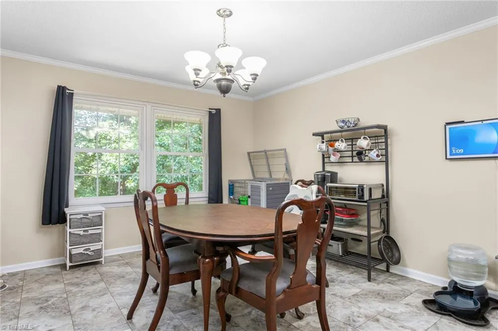 147 Glen Meadow Drive Reidsville, NC 27320