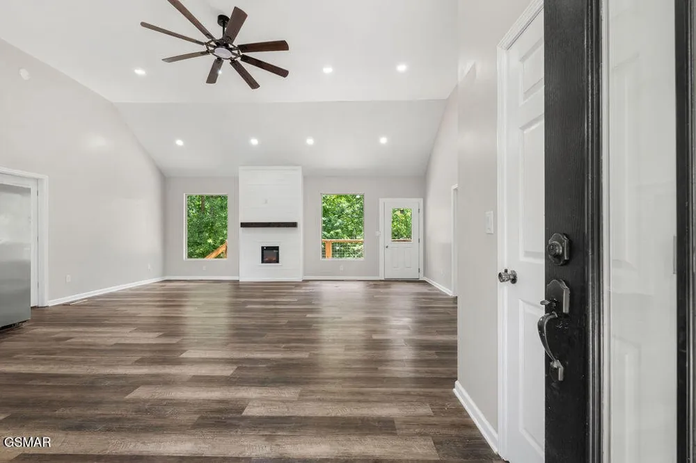 2222 Bales Road Knoxville, TN 37914