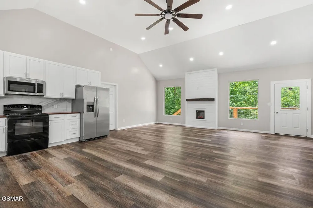 2222 Bales Road Knoxville, TN 37914