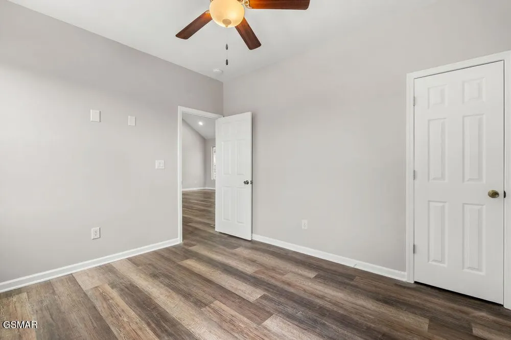 2222 Bales Road Knoxville, TN 37914
