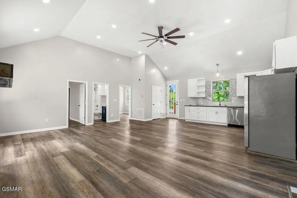 2222 Bales Road Knoxville, TN 37914